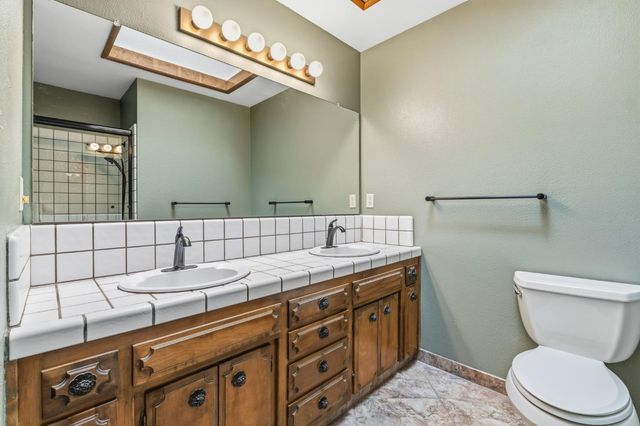 867 E Frederick Avenue, Fresno, CA 93720