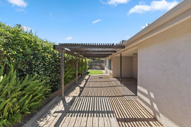 867 E Frederick Avenue, Fresno, CA 93720