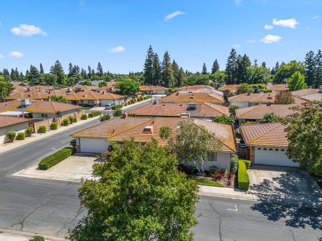 867 E Frederick Avenue, Fresno, CA 93720