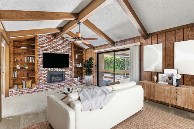 867 E Frederick Avenue, Fresno, CA 93720