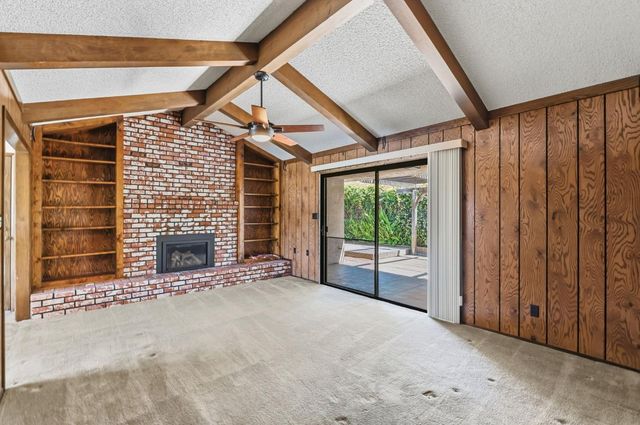 867 E Frederick Avenue, Fresno, CA 93720