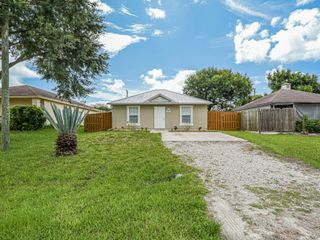 1456 25th Court SW, Vero Beach, FL 32962