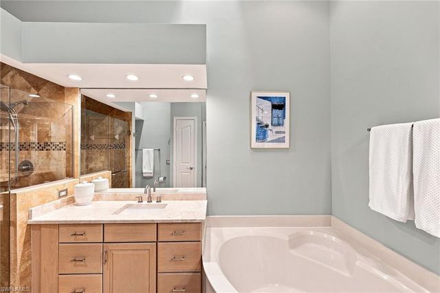8355 Mystic Greens WAY 1903, Naples, FL 34113