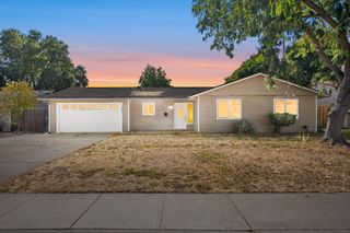 4028 Vosburg St, Sacramento, CA 95826