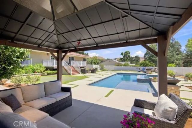 28042 Balkins, Agoura Hills, CA 91301