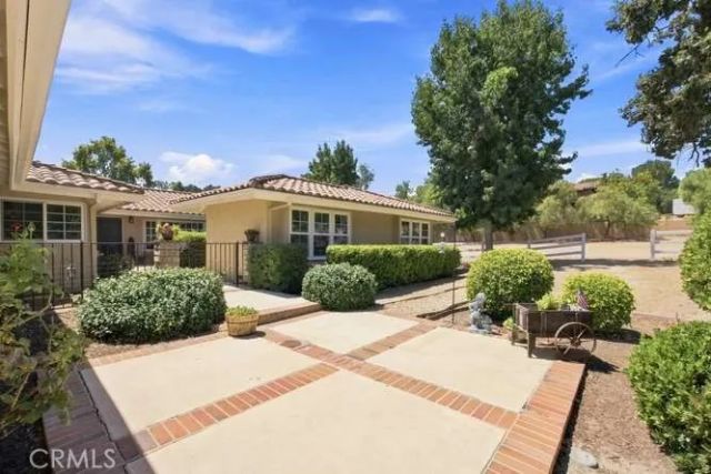 28042 Balkins, Agoura Hills, CA 91301