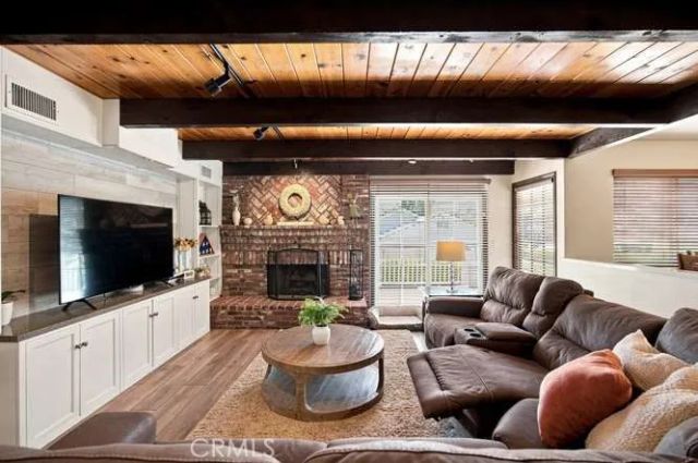 28042 Balkins, Agoura Hills, CA 91301