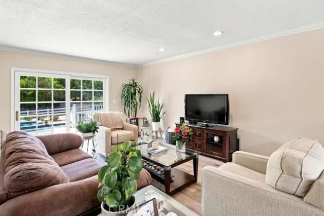 28042 Balkins, Agoura Hills, CA 91301