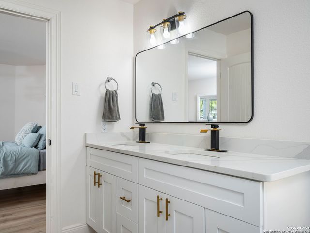 8403 Maple Ridge, San Antonio, TX 78239