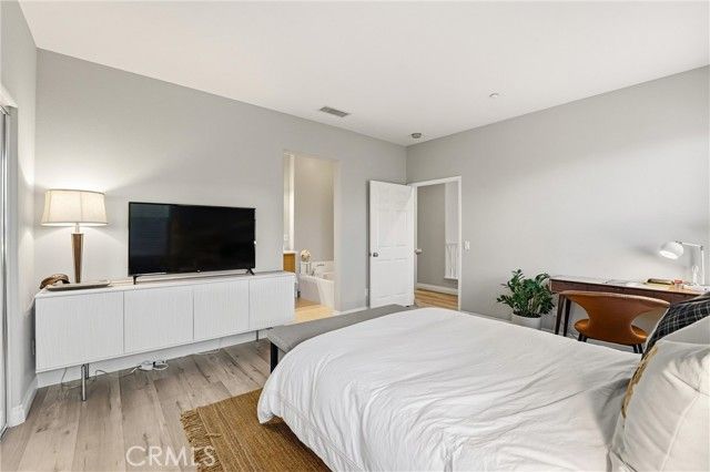 143 Lockford, Irvine, CA 92602