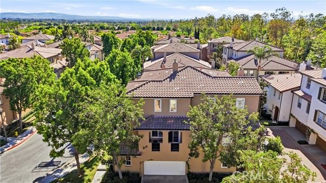 143 Lockford, Irvine, CA 92602