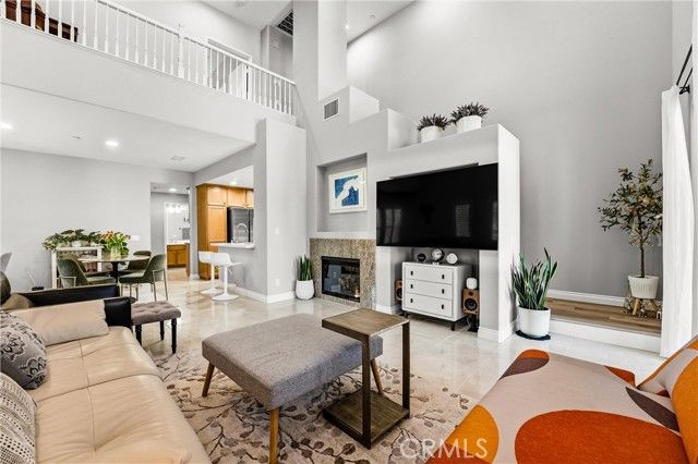 143 Lockford, Irvine, CA 92602