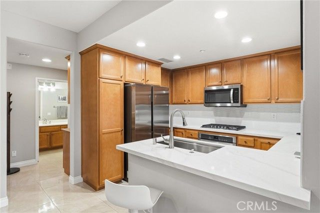 143 Lockford, Irvine, CA 92602