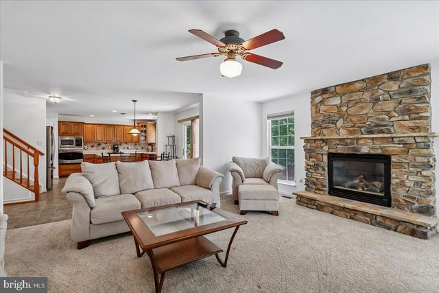 8737 HACKNEY DR, Bristow, VA 20136