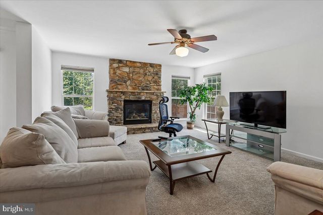 8737 HACKNEY DR, Bristow, VA 20136