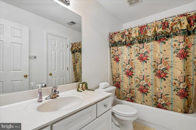 8737 HACKNEY DR, Bristow, VA 20136