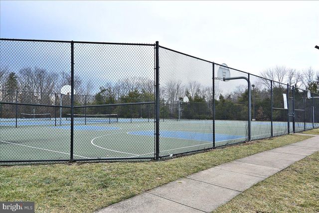 8737 HACKNEY DR, Bristow, VA 20136
