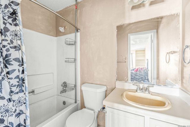 8146 Easy Meadow, Converse, TX 78109