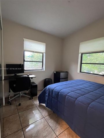 4030 NE 13th Ave, Pompano Beach, FL 33064