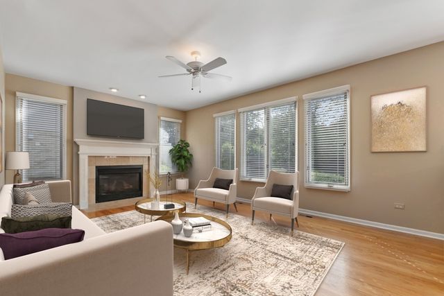 1246 Chatham Drive, Lemont, IL 60439