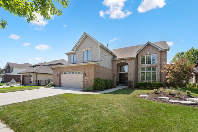 1246 Chatham Drive, Lemont, IL 60439