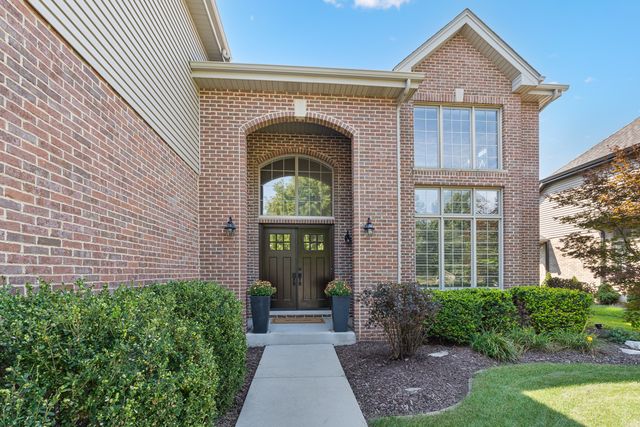 1246 Chatham Drive, Lemont, IL 60439