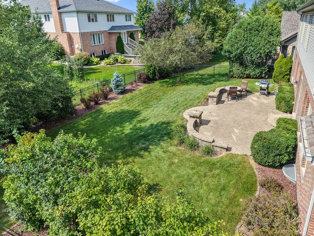 1246 Chatham Drive, Lemont, IL 60439