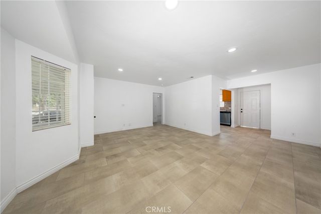 4555 N Stoddard, San Bernardino, CA 92407