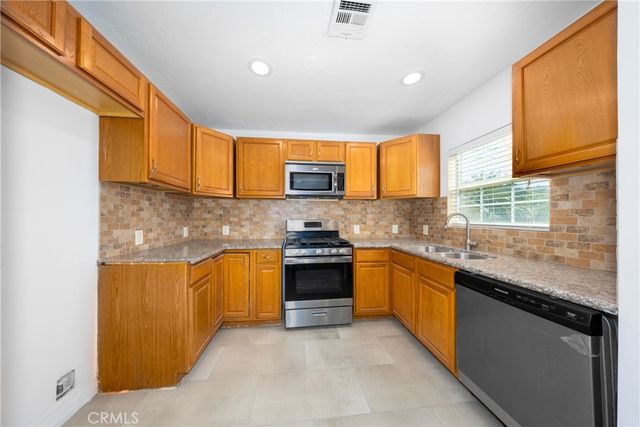 4555 N Stoddard, San Bernardino, CA 92407