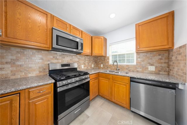 4555 N Stoddard, San Bernardino, CA 92407