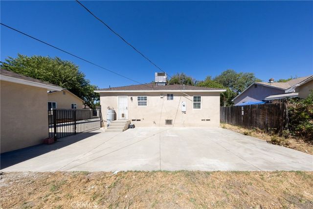 4555 N Stoddard, San Bernardino, CA 92407