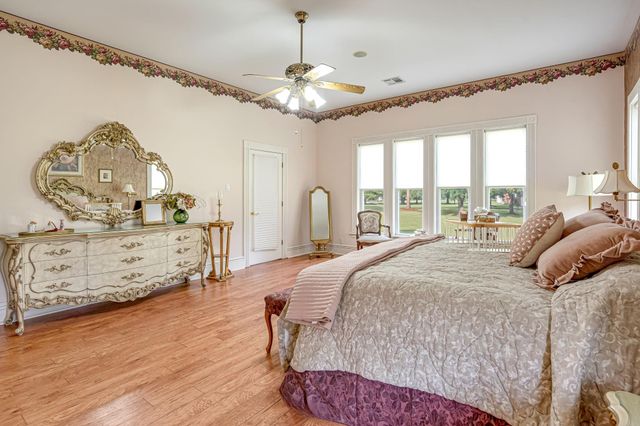4028 Crosby Cedar Bayou Road, Baytown, TX 77521