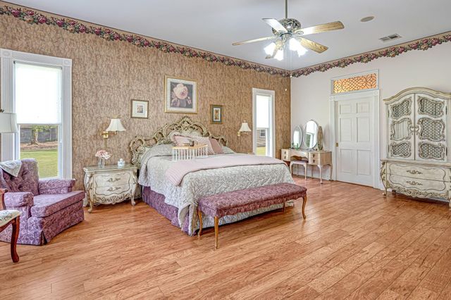 4028 Crosby Cedar Bayou Road, Baytown, TX 77521