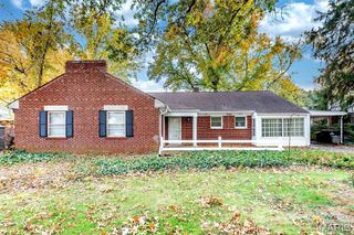 7590 Amherst Ave, University City, MO 63130