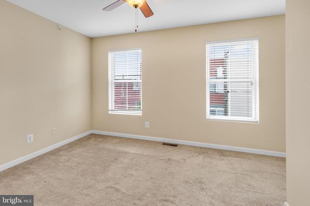 909 N 19TH ST #B, Philadelphia, PA 19130