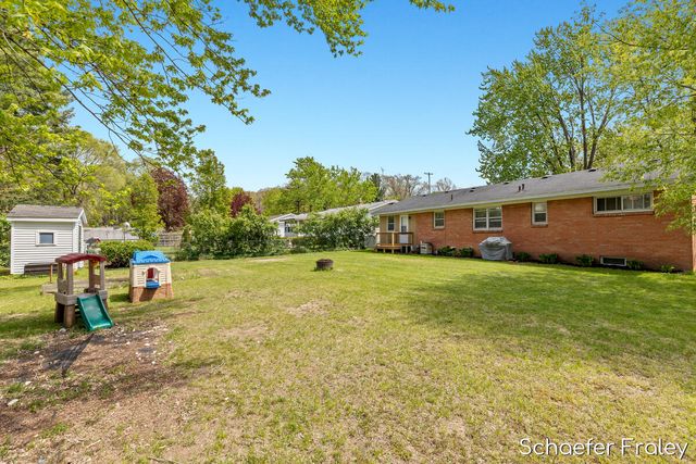949 Diane Street, Kentwood, MI 49508