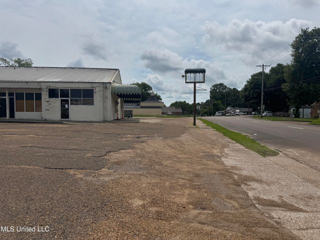 55 E Franklin Street, B, Natchez, MS 39120