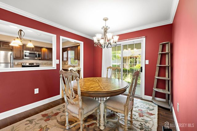 10 Alexander Hamilton Court A, Monroe, NJ 08831
