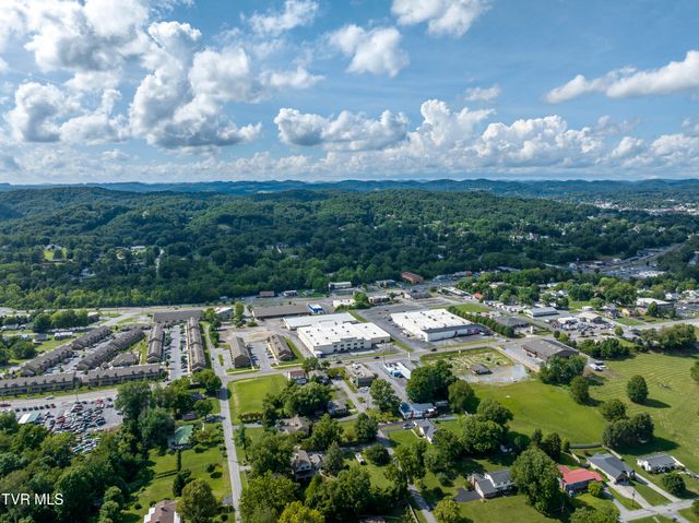 337 Bluff City Highway, Bristol, TN 37620