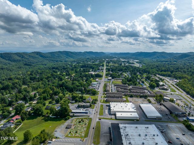 337 Bluff City Highway, Bristol, TN 37620