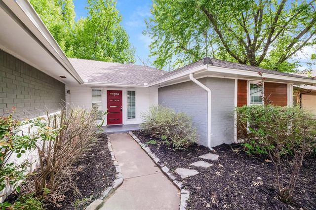 812 Lakeside Circle, Edmond, OK 73012