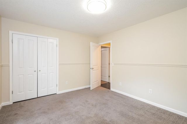 812 Lakeside Circle, Edmond, OK 73012