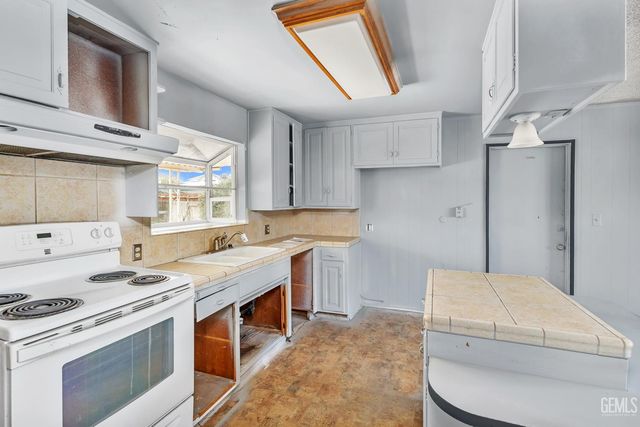 4705 Misty Court, Bakersfield, CA 93309