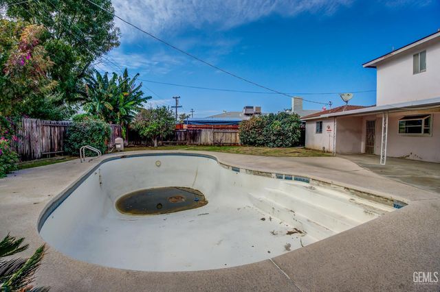 4705 Misty Court, Bakersfield, CA 93309