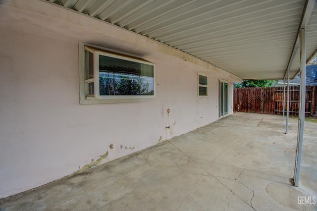 4705 Misty Court, Bakersfield, CA 93309