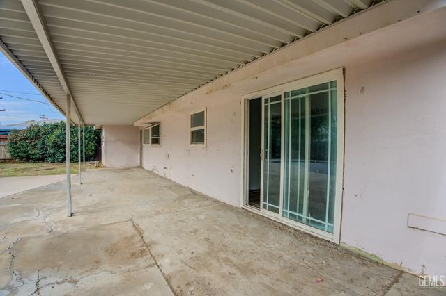 4705 Misty Court, Bakersfield, CA 93309