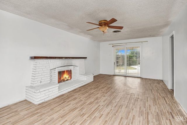 4705 Misty Court, Bakersfield, CA 93309