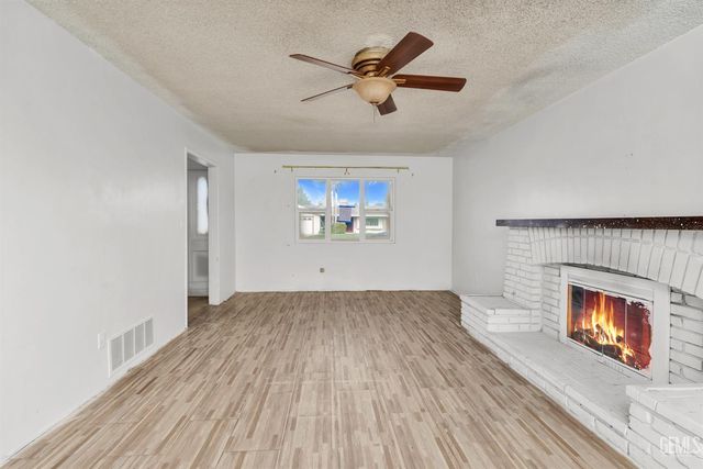 4705 Misty Court, Bakersfield, CA 93309