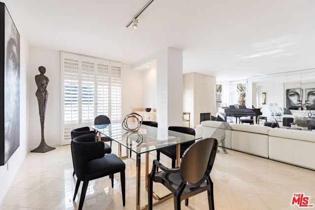 121 S Palm Drive 401, Beverly Hills, CA 90212