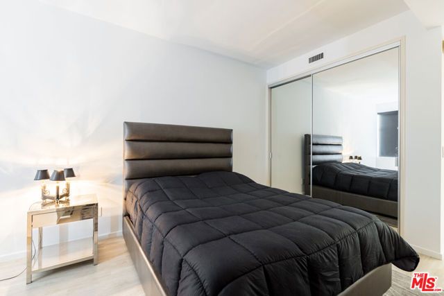 121 S Palm Drive 401, Beverly Hills, CA 90212